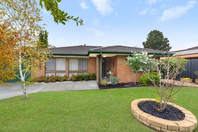 15 Balladonia Road, VIC 3178