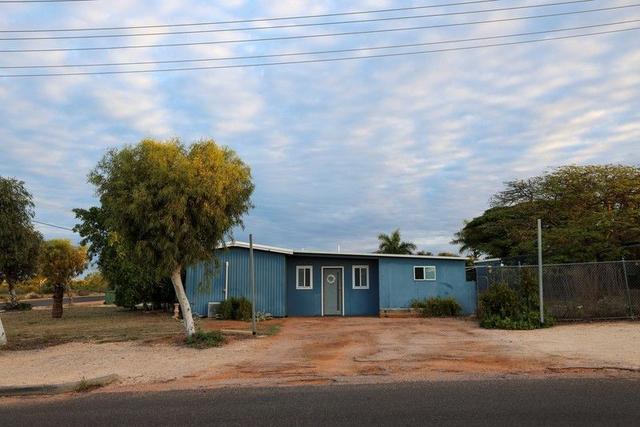 1 Cameron Street, WA 6707
