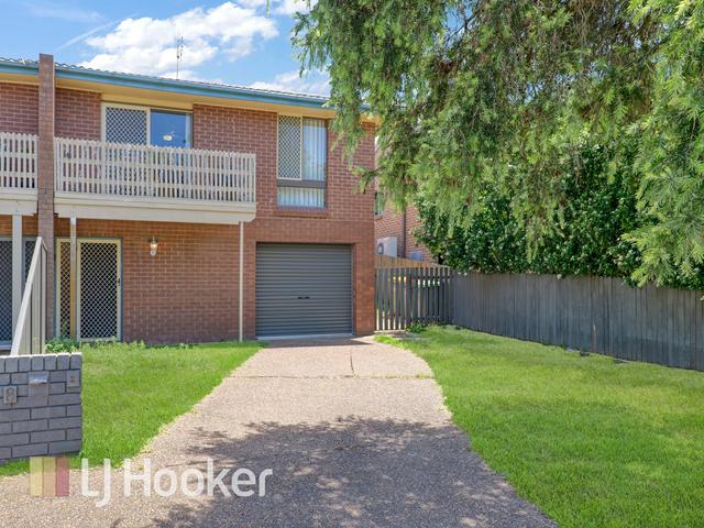 2/8 Button Close, NSW 2330