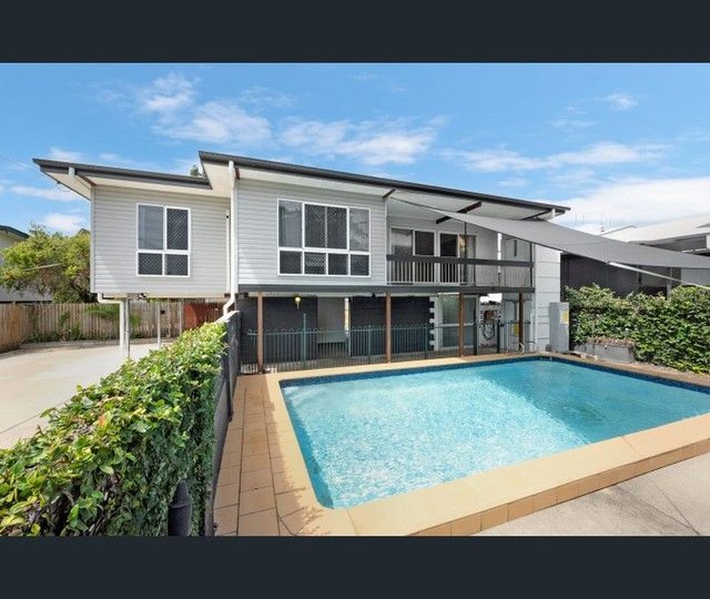 14 Windsor  Street, QLD 4812