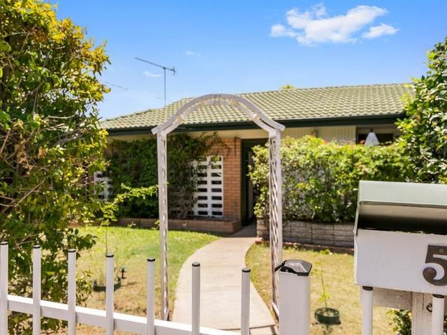 5 Cresthaven Drive, QLD 4122