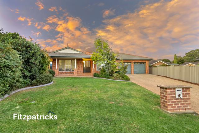 6 Barwon Place, NSW 2650