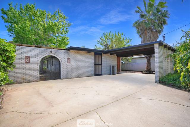 42 Poole Street, NSW 2680