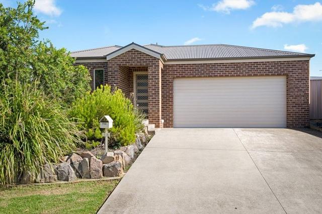 15 Chafia Place, NSW 2641