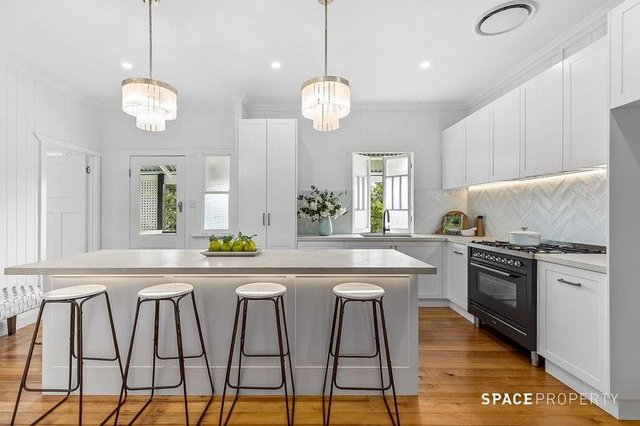 151 Junction Road, QLD 4011