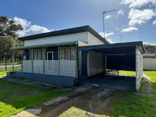 2 Fifth Avenue, WA 6210