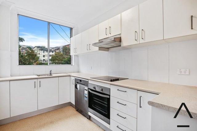 4/37-39 Carr Street, NSW 2034