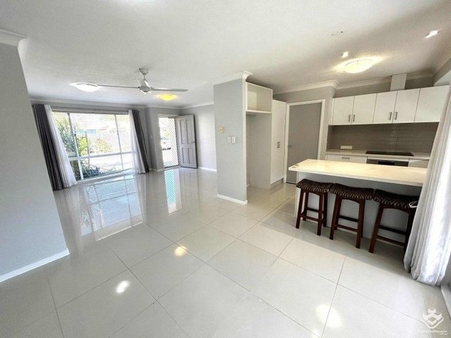 ID:21168895/20 St Kevins Avenue, QLD 4217