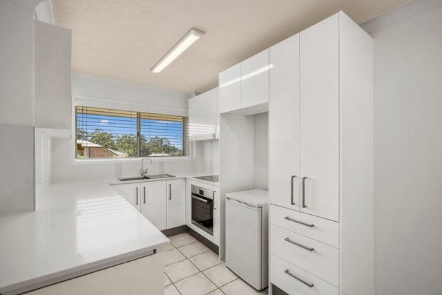 11/4 Clancy Court, QLD 4224