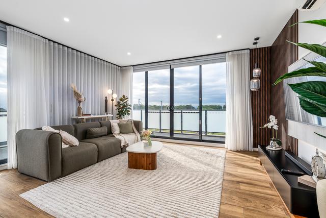 806/2 Hasluck Street, NSW 2155
