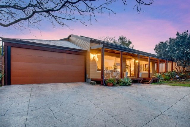 9a Instone Street, WA 6163