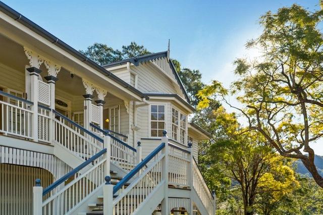6 Mountain Brook Court, QLD 4520