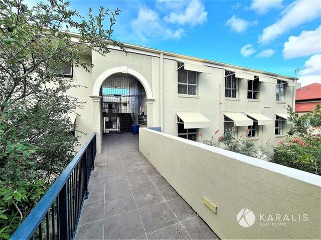 8/134 Hardgrave Road, QLD 4101