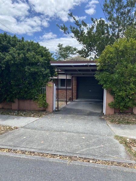 62 Carl Street, QLD 4102