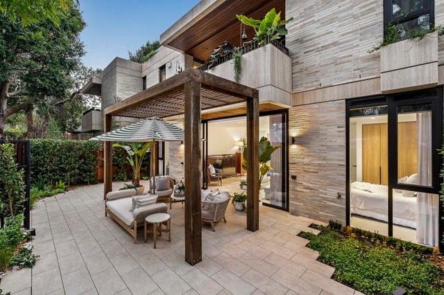 G03/1A Deakin Street South, VIC 3188