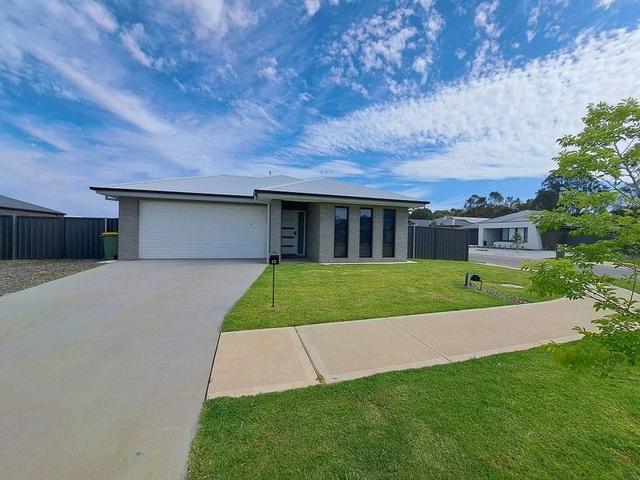 12 Springview Drive, NSW 2640