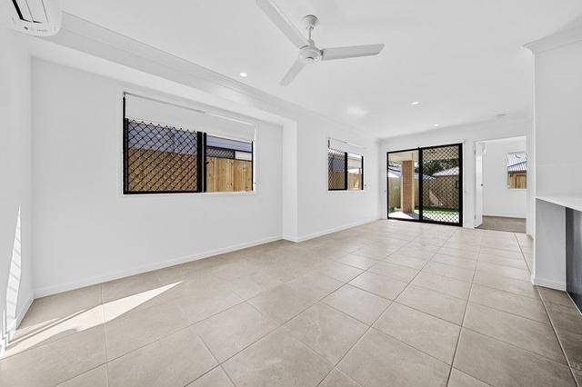 2/23 Rochester Street, QLD 4118