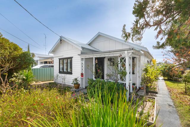 27 West Avenue, NSW 2620