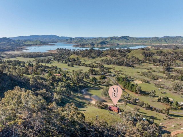 851 Sonnberg Drive, VIC 3720