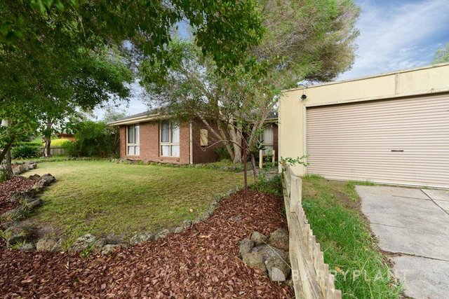 22 Garryowen Crescent, VIC 3805