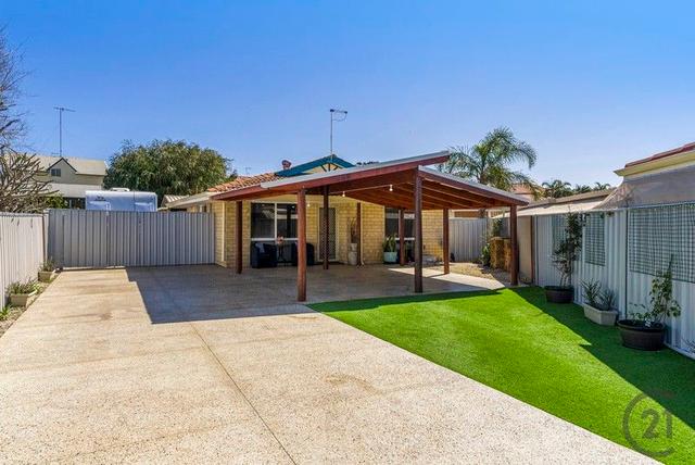 2/12 Mariner Place, WA 6210