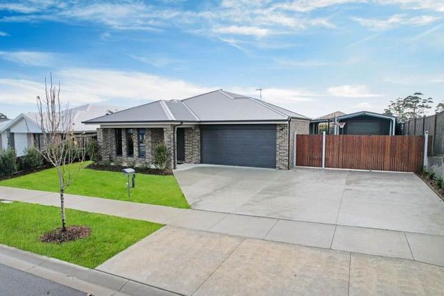 13 Silky Drive, VIC 3820