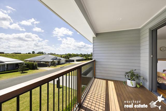 12 Brenchley Circuit, NSW 2446