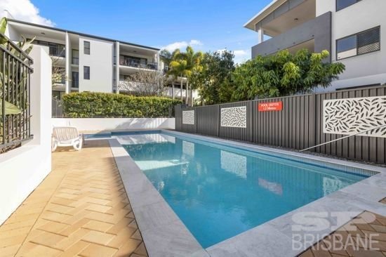 8 Archer Street, QLD 4122