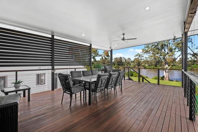 17 Esplanade, QLD 4104