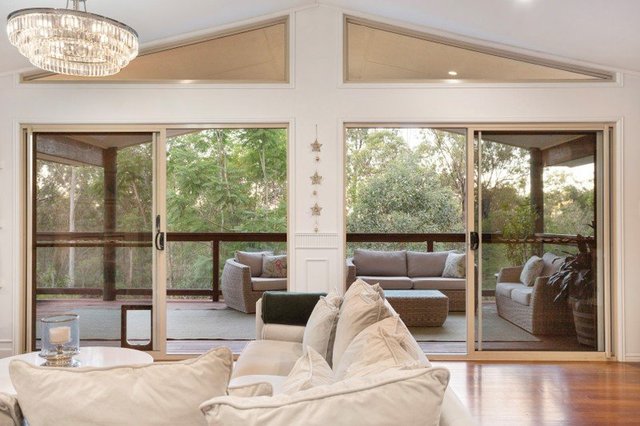 39-41 Woodswallow Court, QLD 4124
