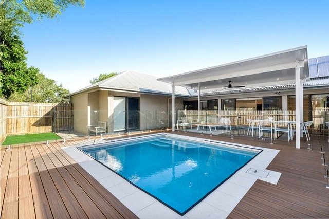 11 Hawksbury Crescent, QLD 4154