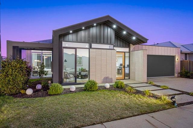 34 Blomeley Drive, VIC 3350