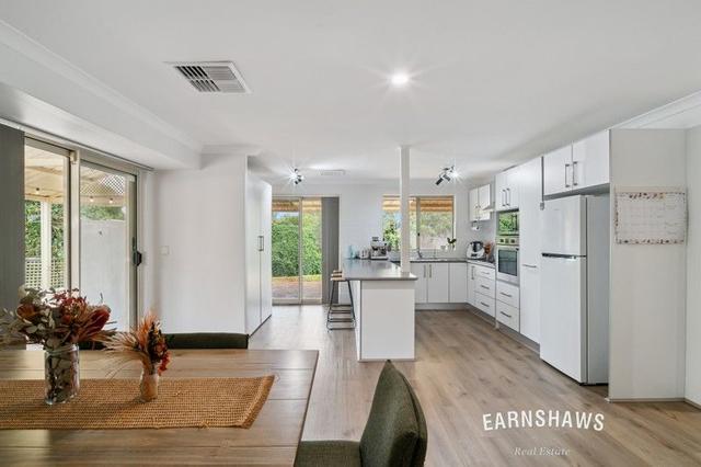 24 Harcourt Place, WA 6056
