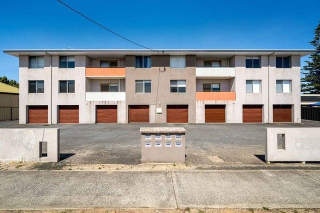 7/11B Wittenoom  Street, WA 6230