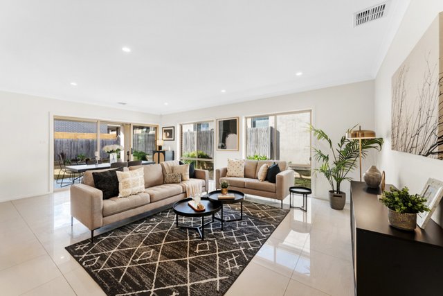 16 Starcevich Crescent, ACT 2914