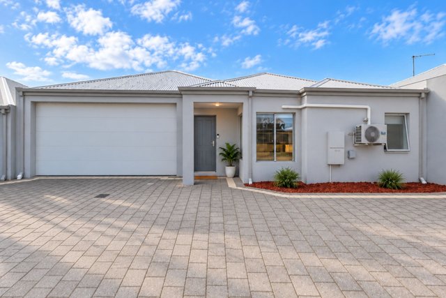 8B Mentone Road, WA 6061