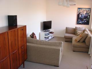 Family room (2007-10-31)