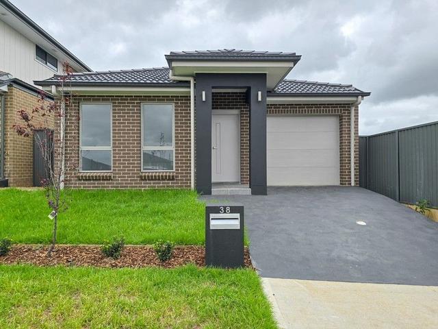 38 Melton Circuit, NSW 2557