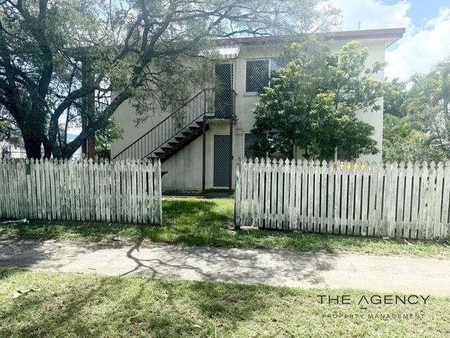 1/219 Farm Street, QLD 4701