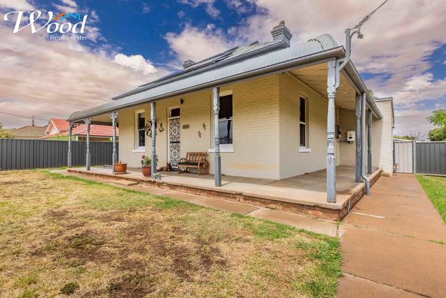 5 Keirath Street, NSW 2658