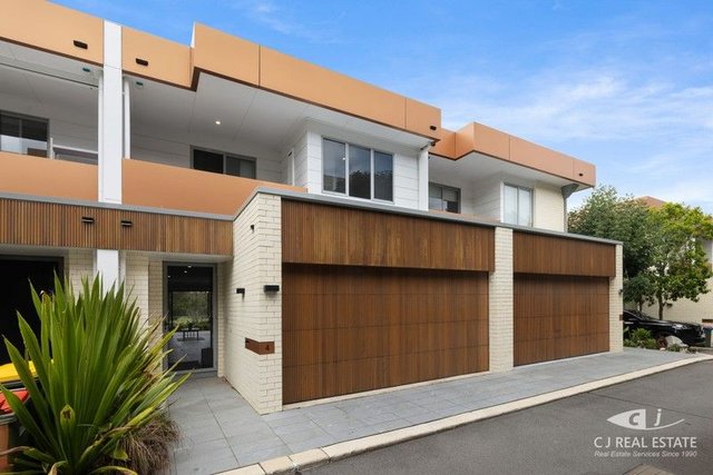 4 Fairway Circuit, NSW 2135