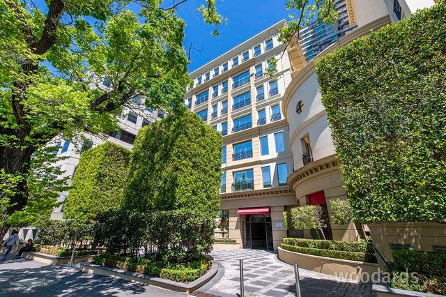 2404/368 St Kilda Road, VIC 3000