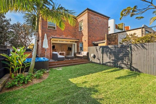 2/235 Pittwater Road, NSW 2095