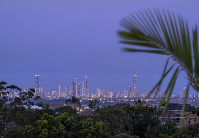 1/7 Rivage Place, QLD 4211