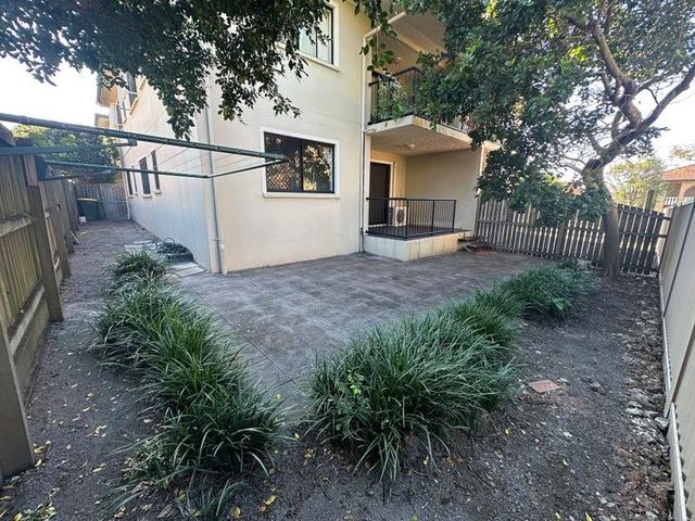 2/56 Wallace Street, QLD 4032