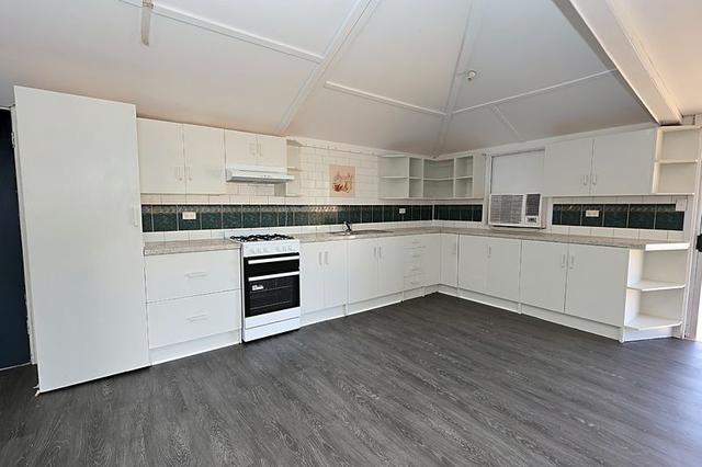 3 Short St, QLD 4824