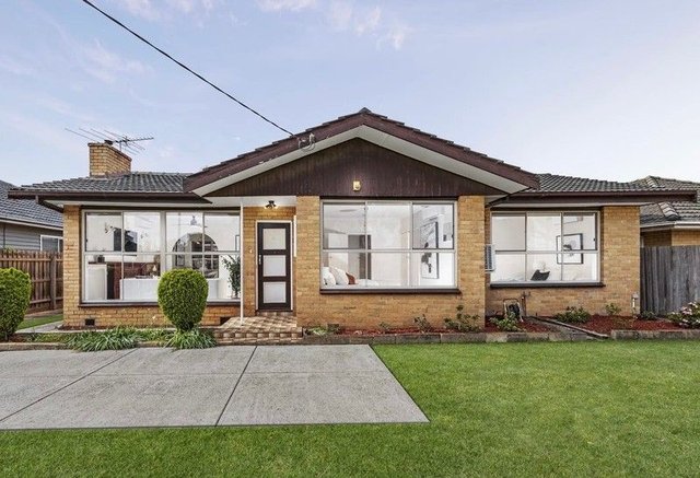 76 Middle  Street, VIC 3046