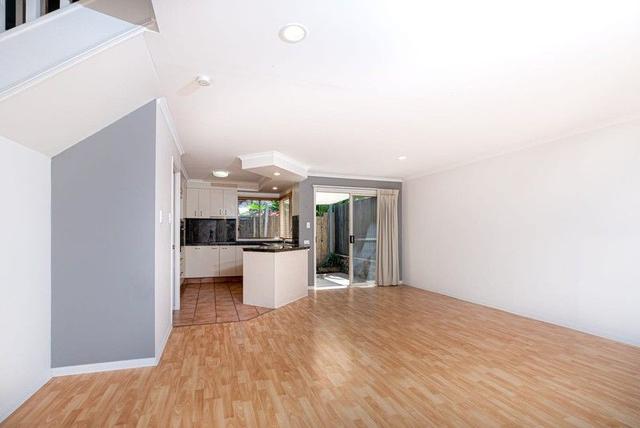 2/55 Eugaree Street, QLD 4215