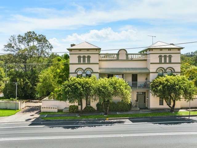 2/249-253 Menangle Street, NSW 2571