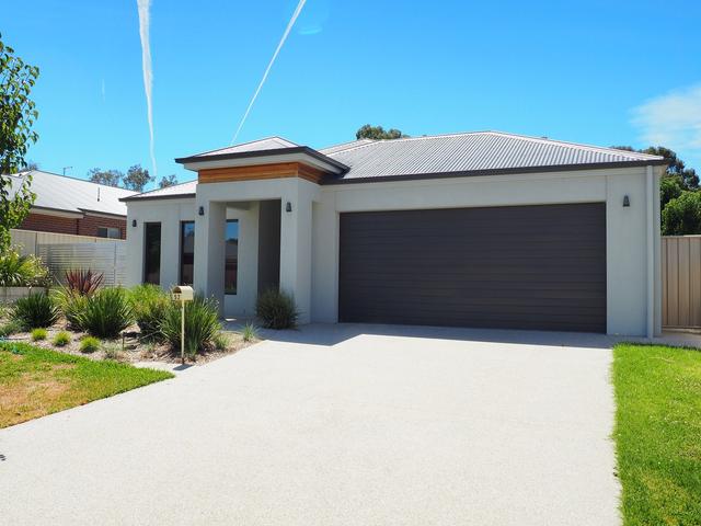 52 Whistler Concourse, VIC 3690